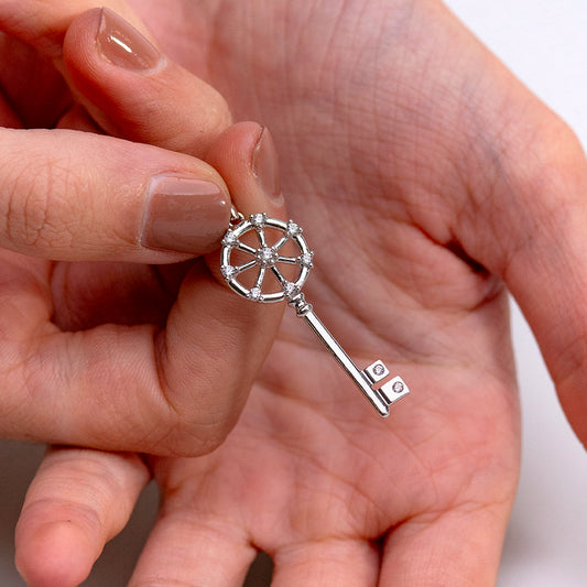 Ciondolo Chiave con Ruota in Argento