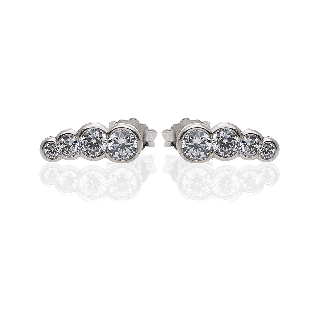 Orecchino in Argento 925 con Zirconi a Scaglie